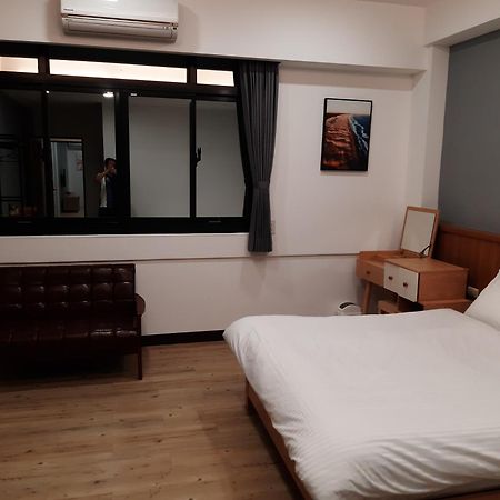 藏青民宿the Wind Guesthouse-Youth Inn Tainan Zimmer foto