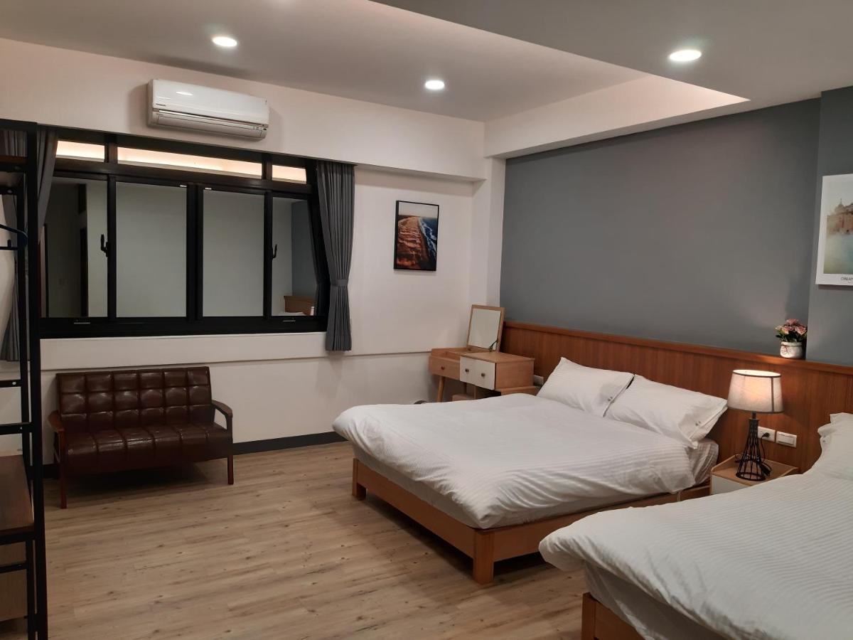 藏青民宿the Wind Guesthouse-Youth Inn Tainan Zimmer foto